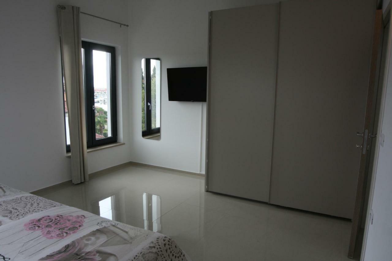 メドゥリンPenthouse No6アパートメント エクステリア 写真