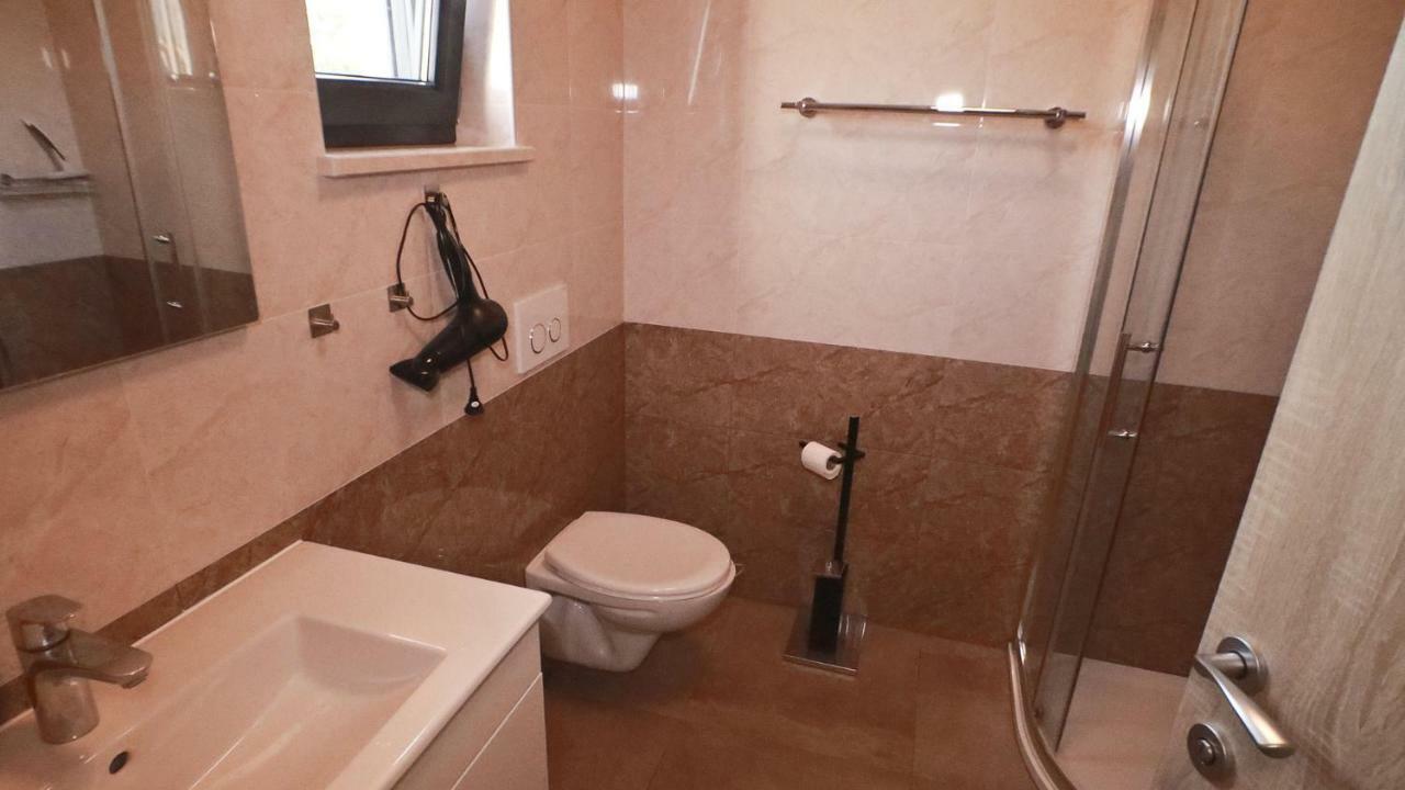 メドゥリンPenthouse No6アパートメント エクステリア 写真